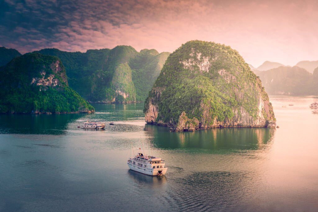 Essential Vietnam: Hanoi, Halong Bay and Beyond 5-Days